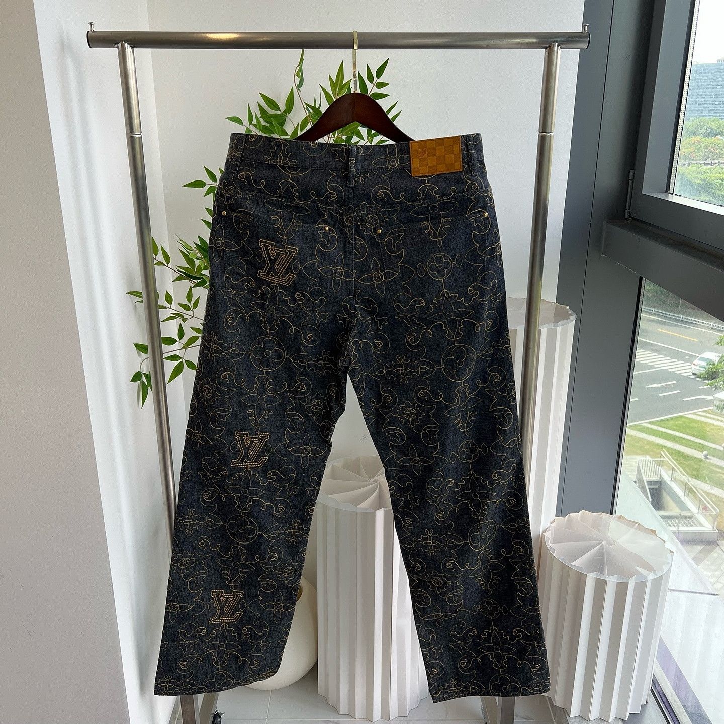 Louis Vuitton Louis Vuitton x Timberland Arabesque Denim Pants Size 32 Size US 32 / EU 48 - 2 Thumbnail