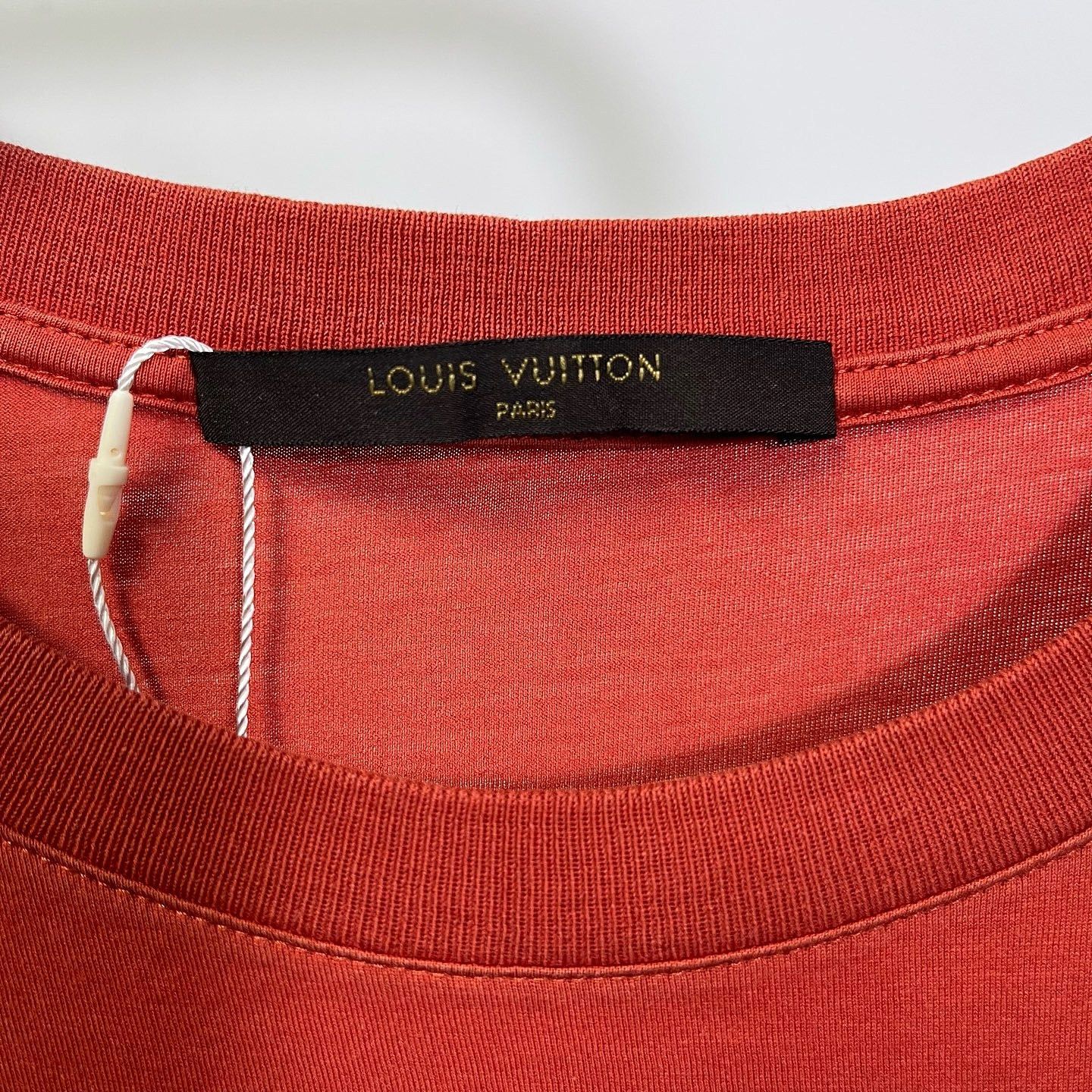Louis Vuitton Louis Vuitton Patch Short Sleeve T-Shirt Size S Size US S / EU 44-46 / 1 - 3 Thumbnail