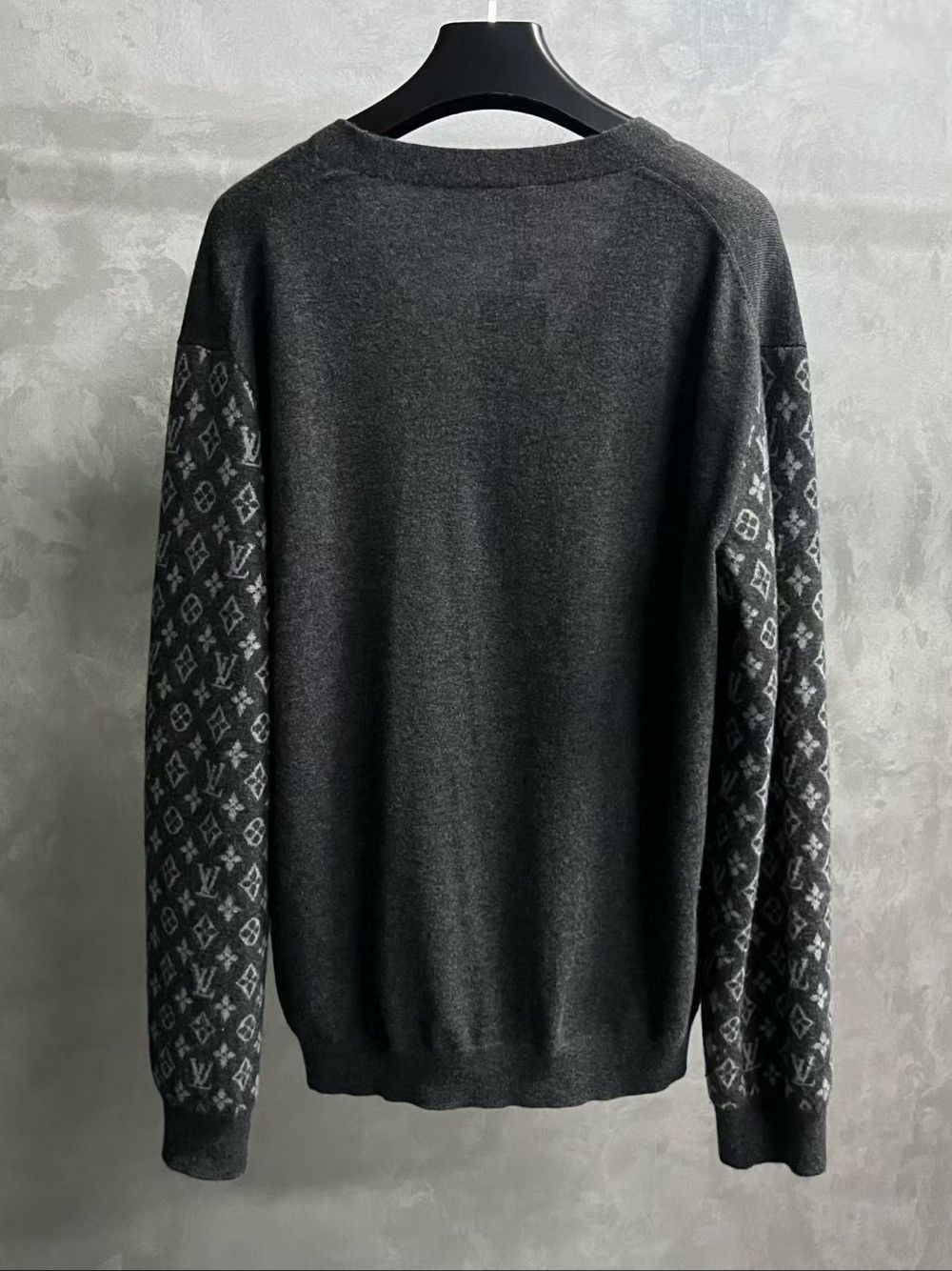 Louis Vuitton Louis Vuitton Monogram Sleeve Cardigan Size XL Size US XL / EU 56 / 4 - 2 Thumbnail