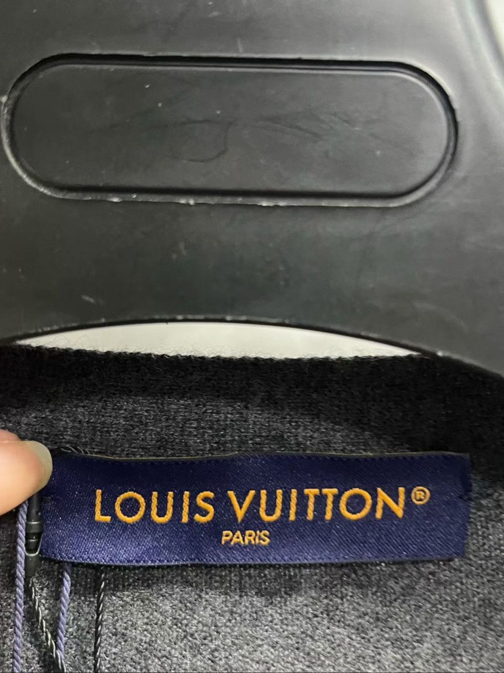 Louis Vuitton Louis Vuitton Monogram Sleeve Cardigan Size XL Size US XL / EU 56 / 4 - 3 Thumbnail