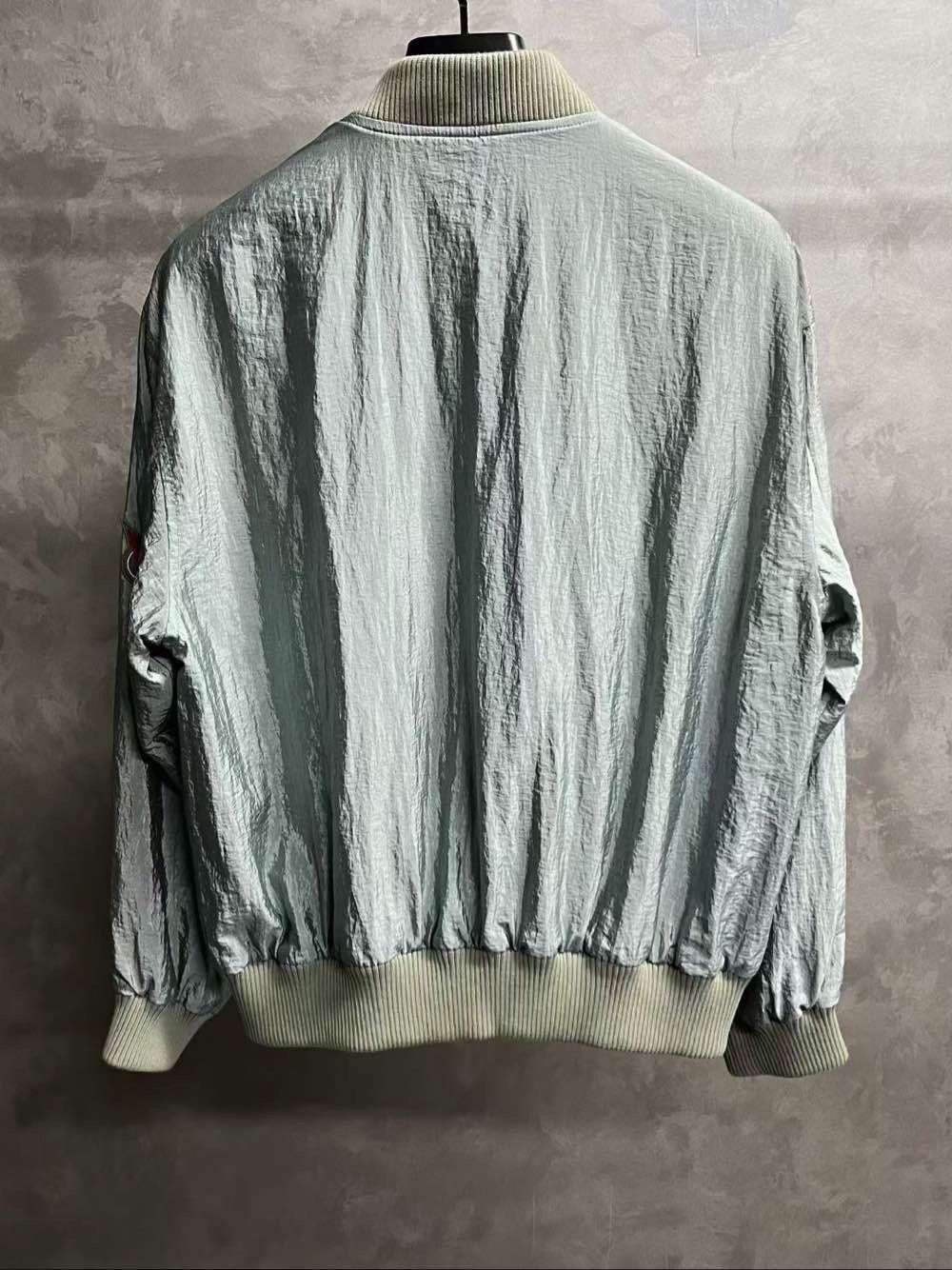 Louis Vuitton Louis Vuitton Shimmering Bomber Jacket Size 40 Size M / US 6-8 / IT 42-44 - 2 Thumbnail