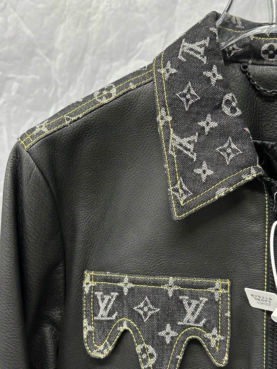 Louis Vuitton Louis Vuitton Monogram Leather Jacket Size 46 Size US S / EU 44-46 / 1 - 6 Thumbnail