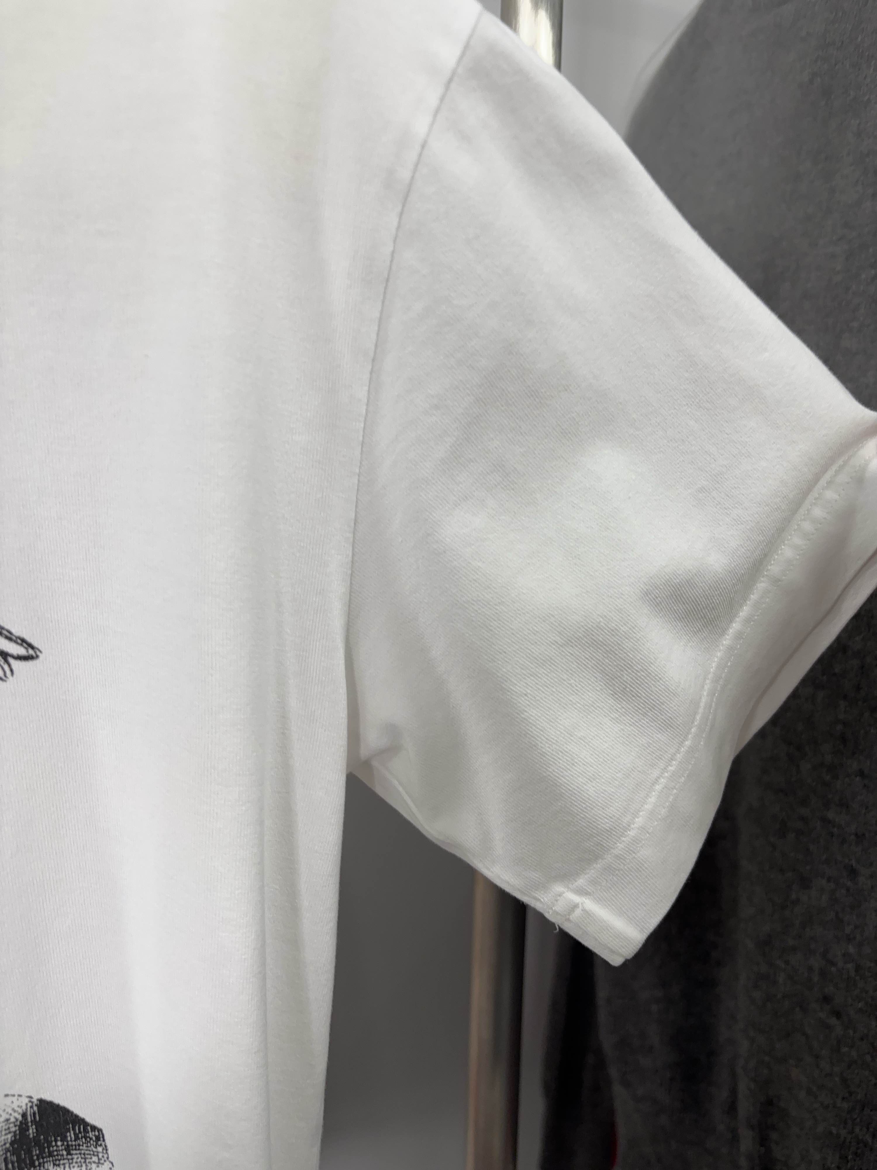 Louis Vuitton Louis Vuitton Bird Logo T-Shirt Size M Size US M / EU 48-50 / 2 - 7 Thumbnail