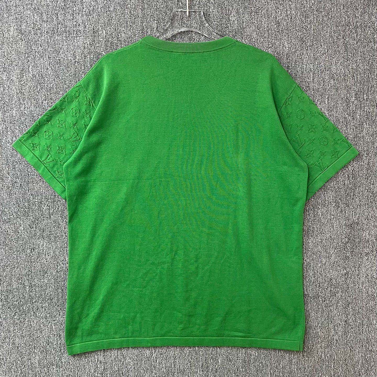 Louis Vuitton Louis Vuitton Monogram Sleeve T-Shirt Size XL Size US XL / EU 56 / 4 - 2 Thumbnail