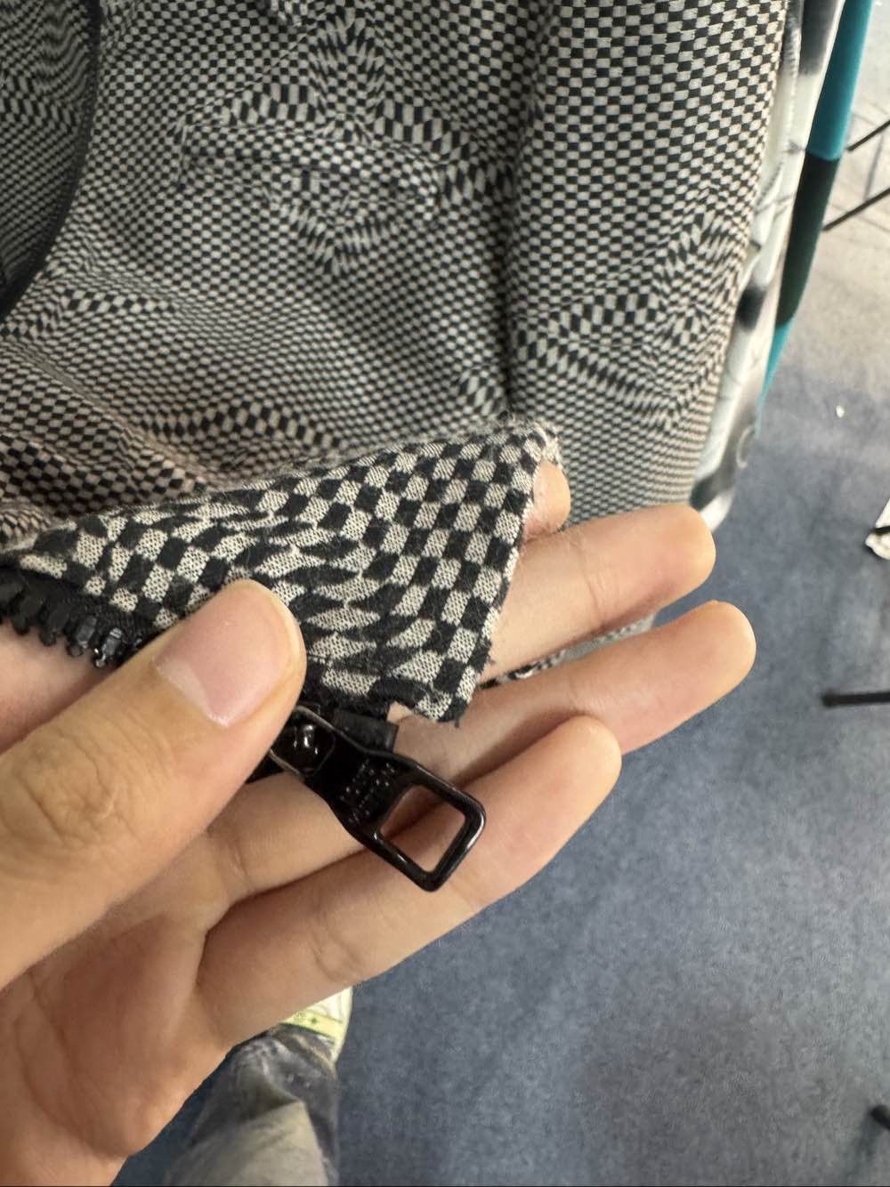 Louis Vuitton Louis Vuitton Checkered Pattern Jacket Size 52 Size US L / EU 52-54 / 3 - 7 Thumbnail