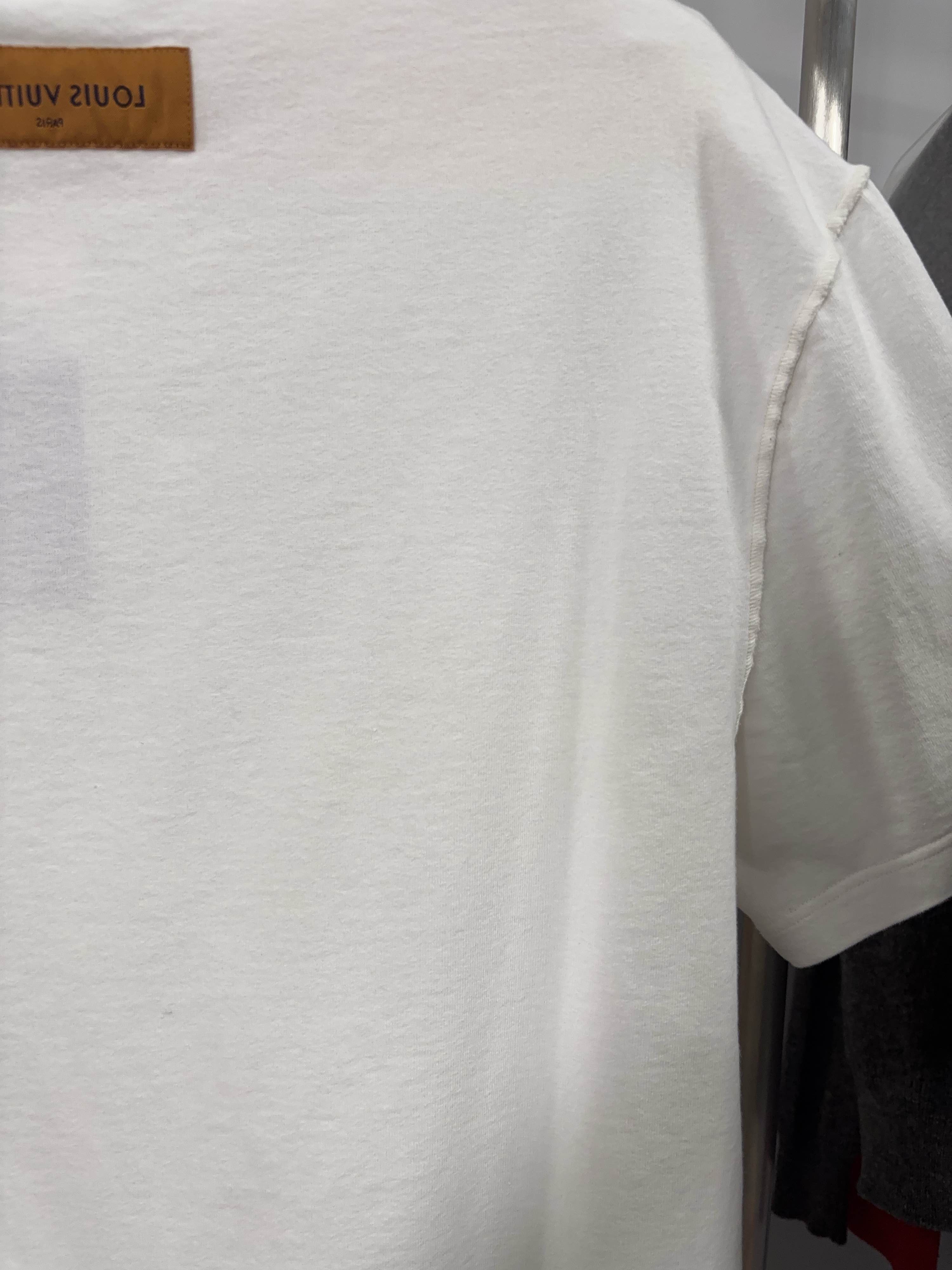Louis Vuitton Louis Vuitton LV Spread Embroidery T-Shirt Size XXL Size US XXL / EU 58 / 5 - 11 Thumbnail