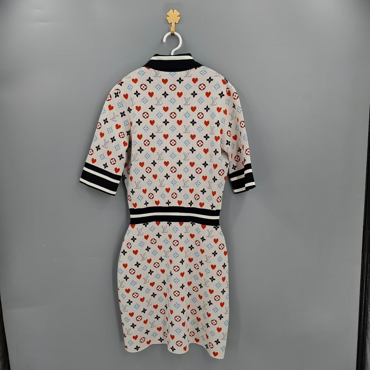 Louis Vuitton Louis Vuitton Monogram Heart Knit Mini Dress Size S Size S / US 4 / IT 40 - 2 Thumbnail