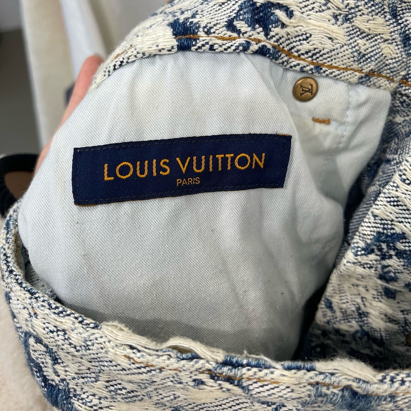 Louis Vuitton Louis Vuitton Floral Jacquard Denim Shorts Size 32 Size US 32 / EU 48 - 3 Thumbnail