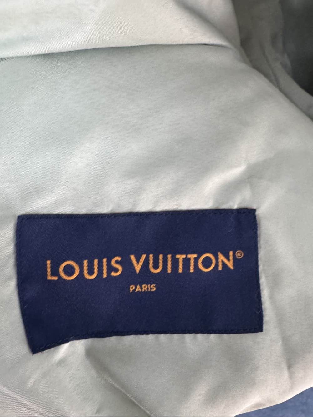 Louis Vuitton Louis Vuitton Logo Embroidered Bomber Jacket Size M Size US M / EU 48-50 / 2 - 3 Thumbnail