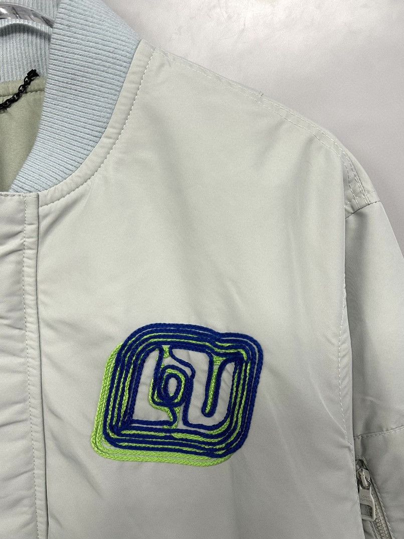Louis Vuitton Louis Vuitton Logo Embroidered Bomber Jacket Size M Size US M / EU 48-50 / 2 - 6 Thumbnail