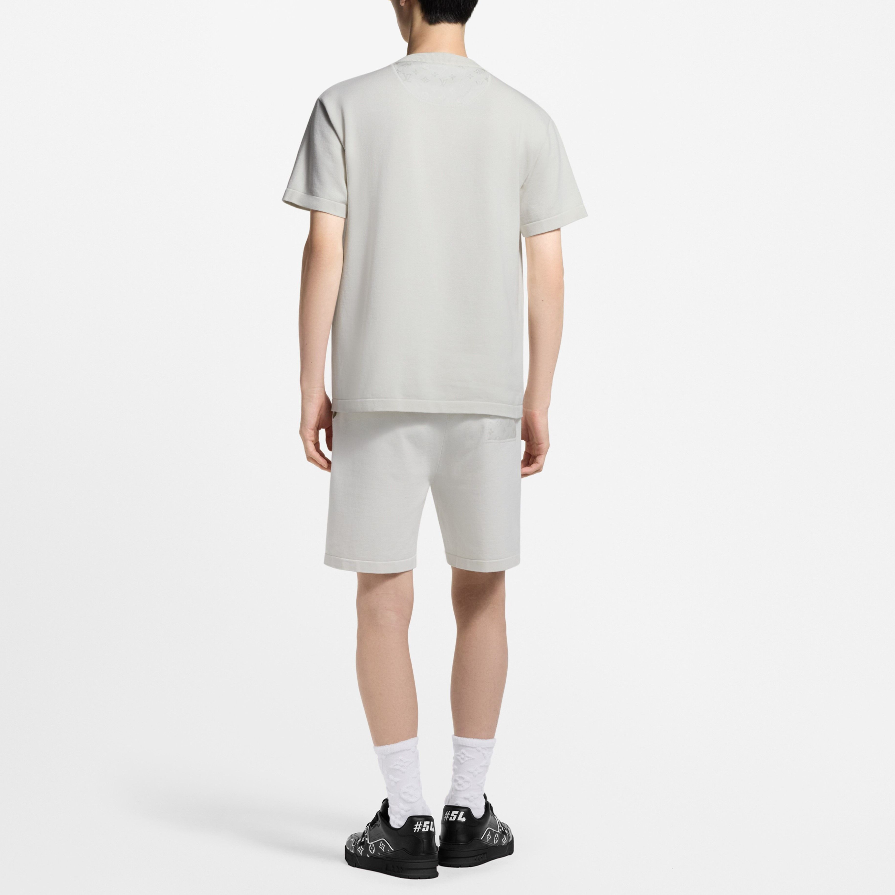 Louis Vuitton Louis Vuitton Monogram Pocket T-Shirt Size S Size US S / EU 44-46 / 1 - 12 Thumbnail
