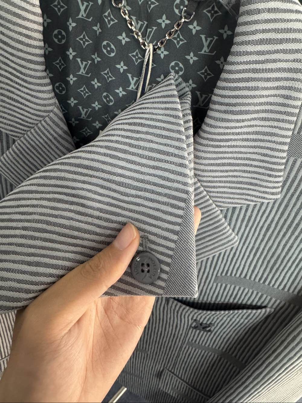 Louis Vuitton Louis Vuitton Striped Wool Blazer Size 50 Size 40R - 10 Thumbnail