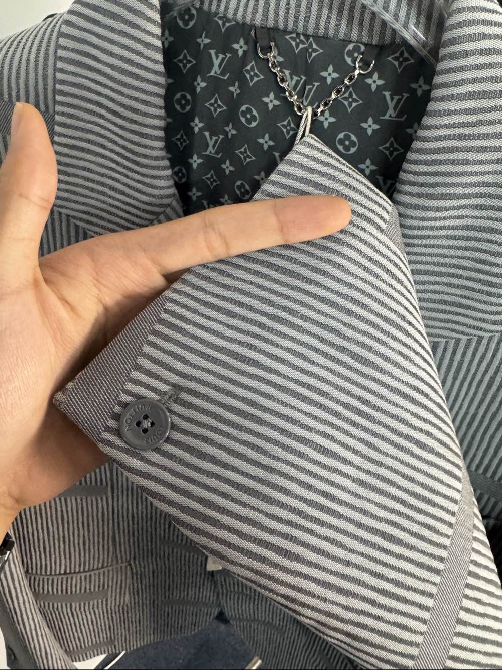 Louis Vuitton Louis Vuitton Striped Wool Blazer Size 50 Size 40R - 11 Thumbnail