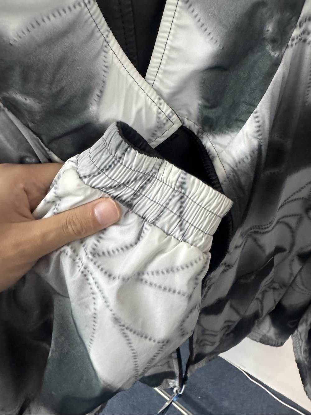 Louis Vuitton Louis Vuitton Reversible Leather Jacket Size M Size US M / EU 48-50 / 2 - 10 Thumbnail