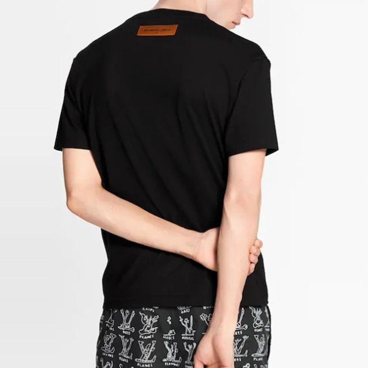 Louis Vuitton Louis Vuitton Graphic Logo T-Shirt Size S Size US S / EU 44-46 / 1 - 16 Thumbnail