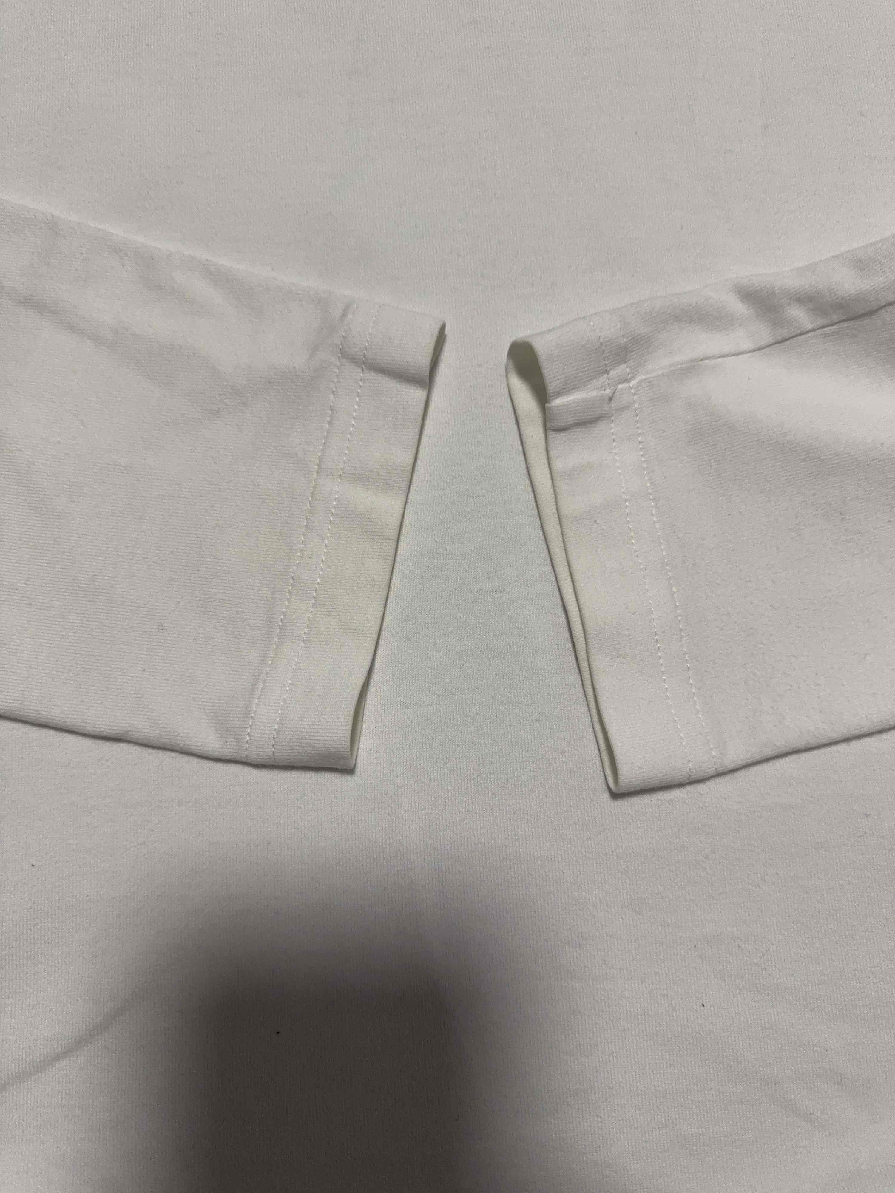 Louis Vuitton Louis Vuitton Debossed Logo Long Sleeve T-Shirt Size L Size US L / EU 52-54 / 3 - 5 Thumbnail