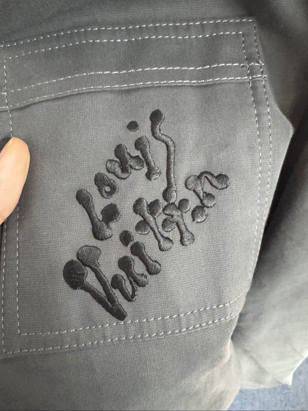 Louis Vuitton Louis Vuitton Multi Tools Embroidery Chore Jacket Size 54 Size US L / EU 52-54 / 3 - 7 Thumbnail