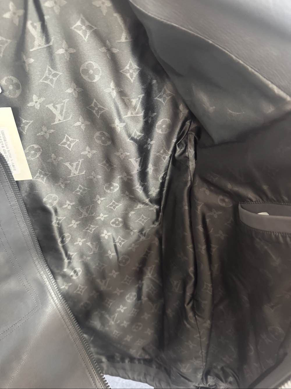 Louis Vuitton Louis Vuitton Leather Logo Jacket Size M Size US M / EU 48-50 / 2 - 6 Thumbnail
