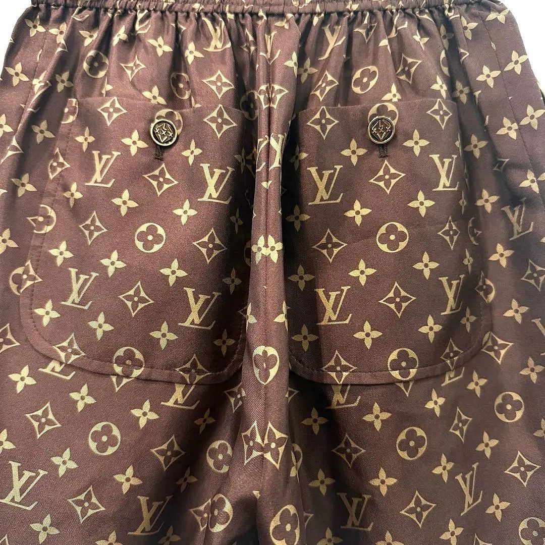 Louis Vuitton Louis Vuitton Monogram Silk Shorts Size 32 Size 24" / US 00 / IT 34 - 6 Thumbnail