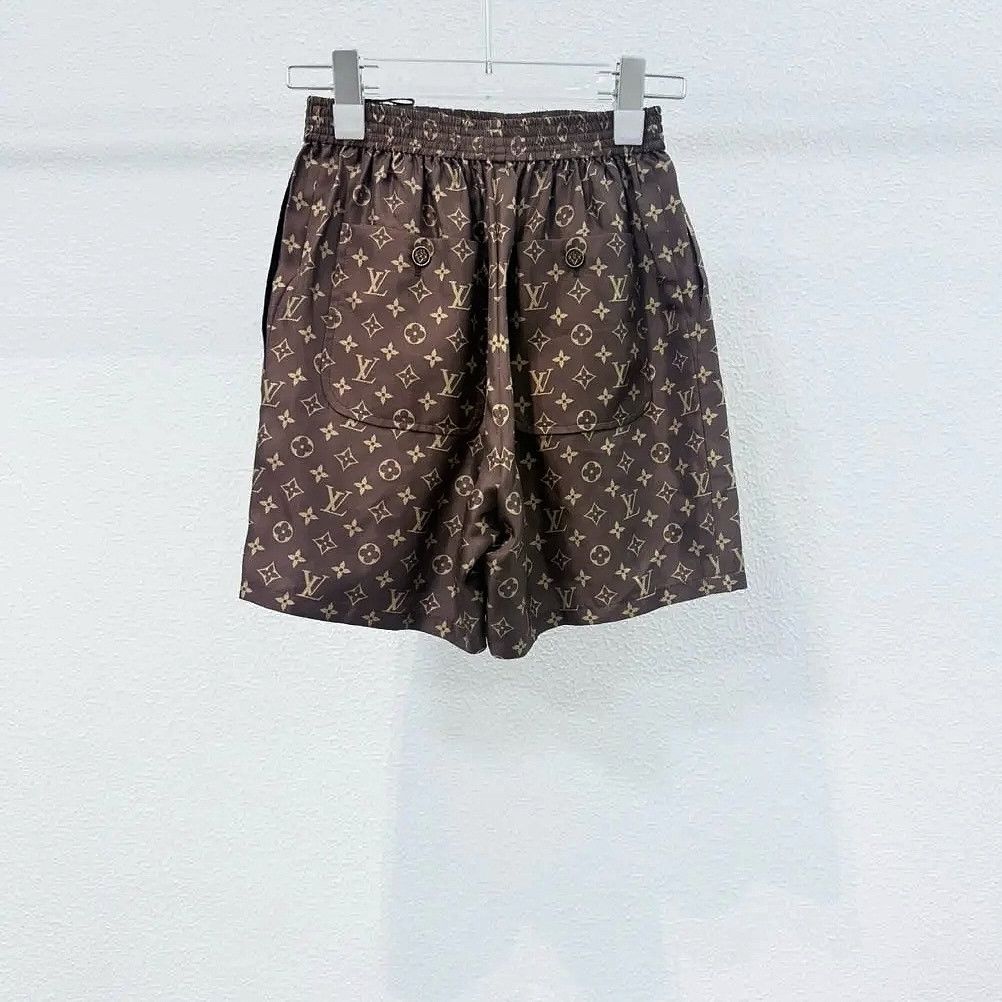 Louis Vuitton Louis Vuitton Monogram Silk Shorts Size 32 Size 24" / US 00 / IT 34 - 2 Thumbnail