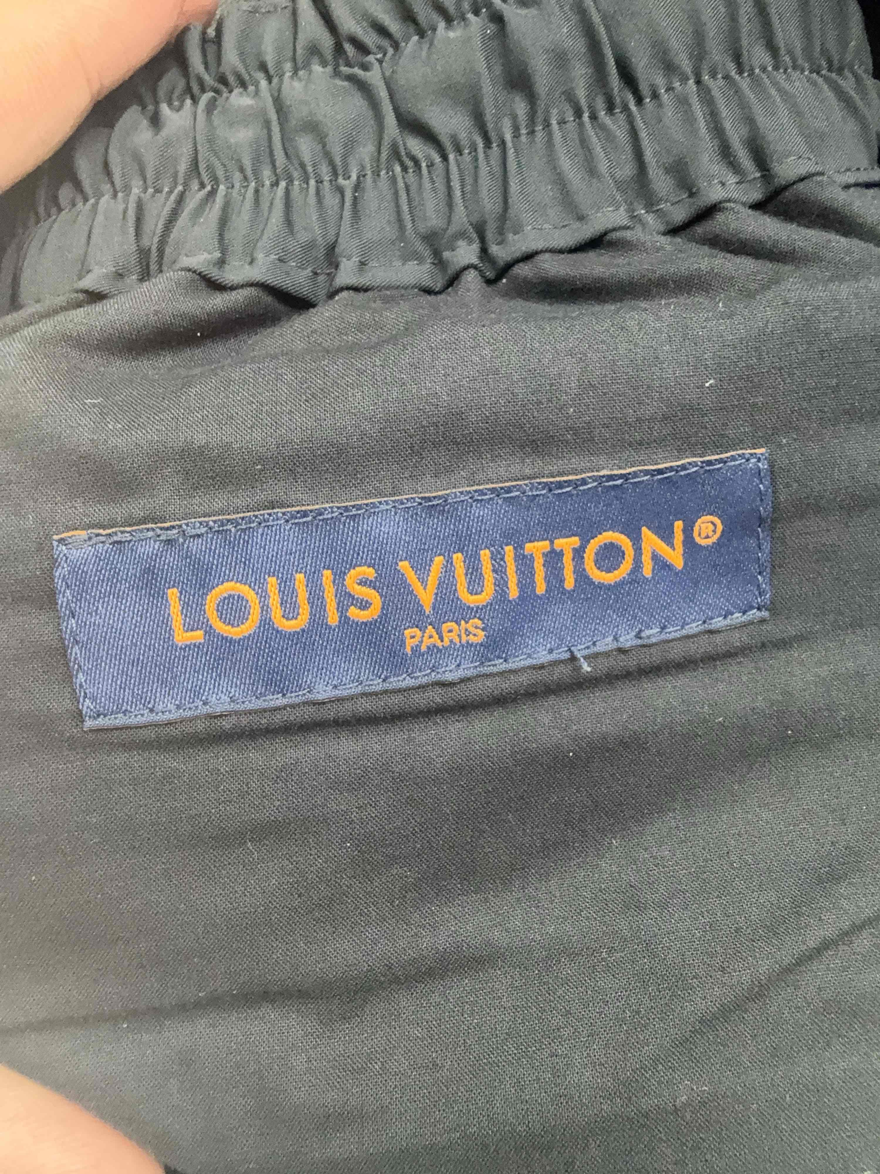 Louis Vuitton Louis Vuitton Flower Logo Joggers Size 48 Size US 32 / EU 48 - 3 Thumbnail