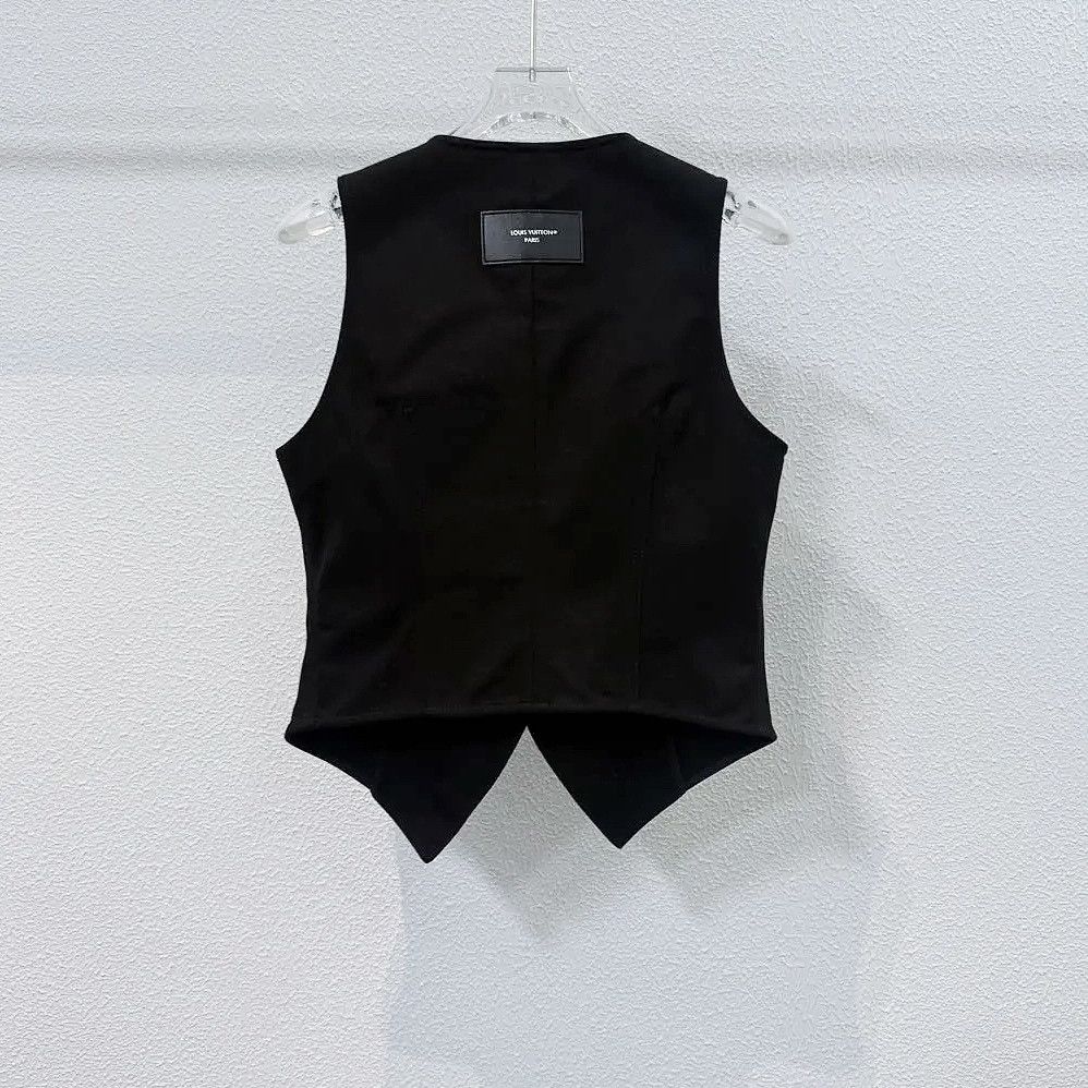 Louis Vuitton Louis Vuitton Crystal Button Cotton Vest Size 38 Size XS / US 0-2 / IT 36-38 - 2 Thumbnail