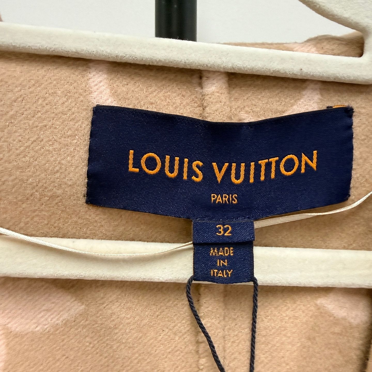 Louis Vuitton Louis Vuitton Monogram Hooded Coat Size 32 Size XXS / US 00 / IT 34 - 3 Thumbnail