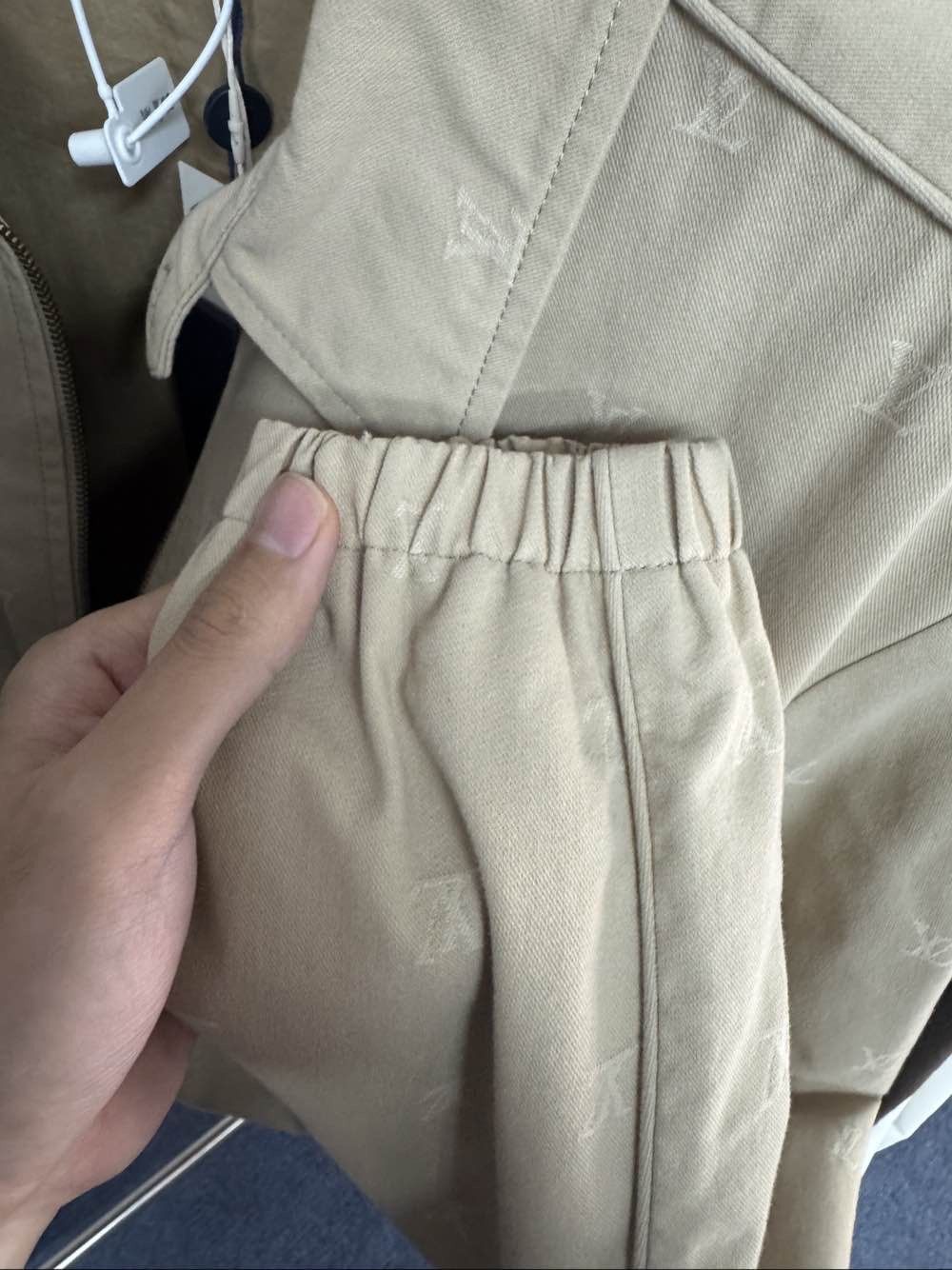 Louis Vuitton Louis Vuitton Monogram Zip-Up Jacket Size L Size US L / EU 52-54 / 3 - 10 Thumbnail
