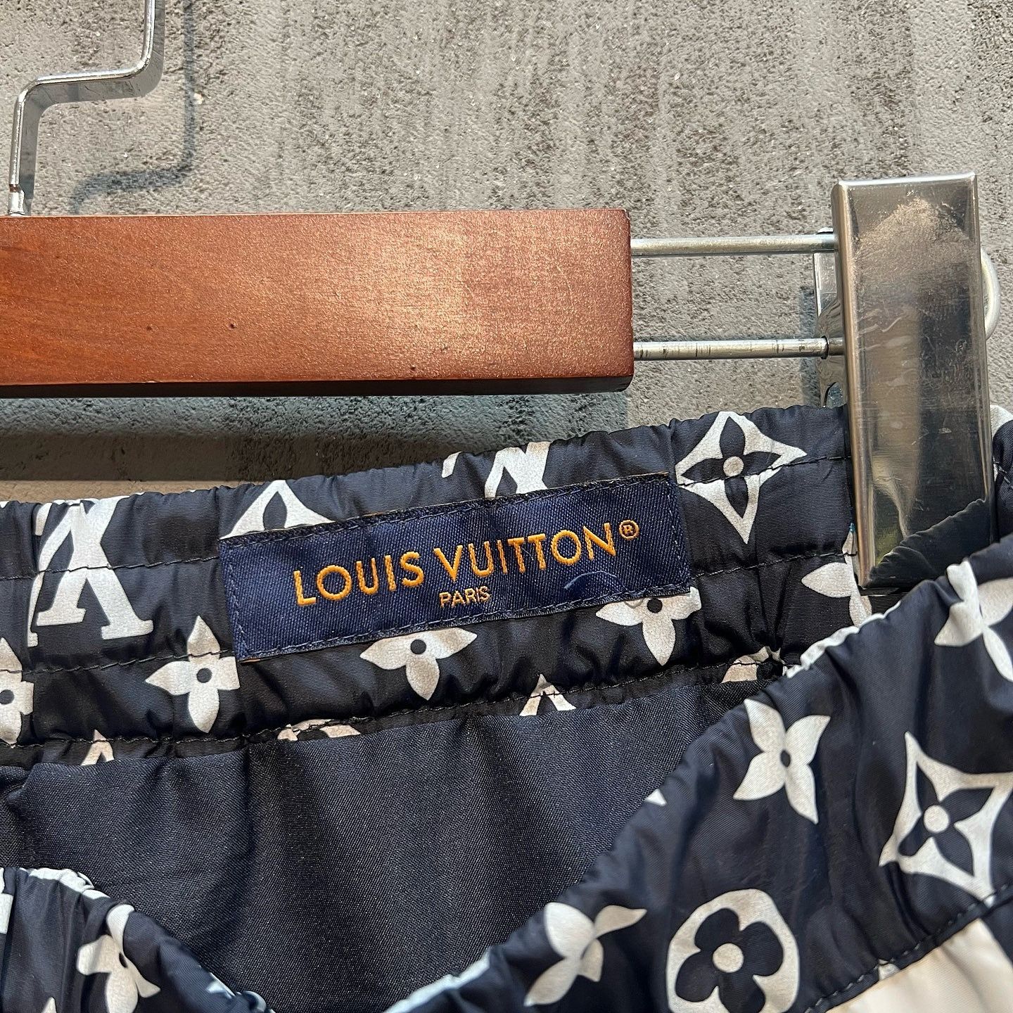 Louis Vuitton Louis Vuitton Monogram Sweatpants Size 34 Size US 34 / EU 50 - 3 Thumbnail