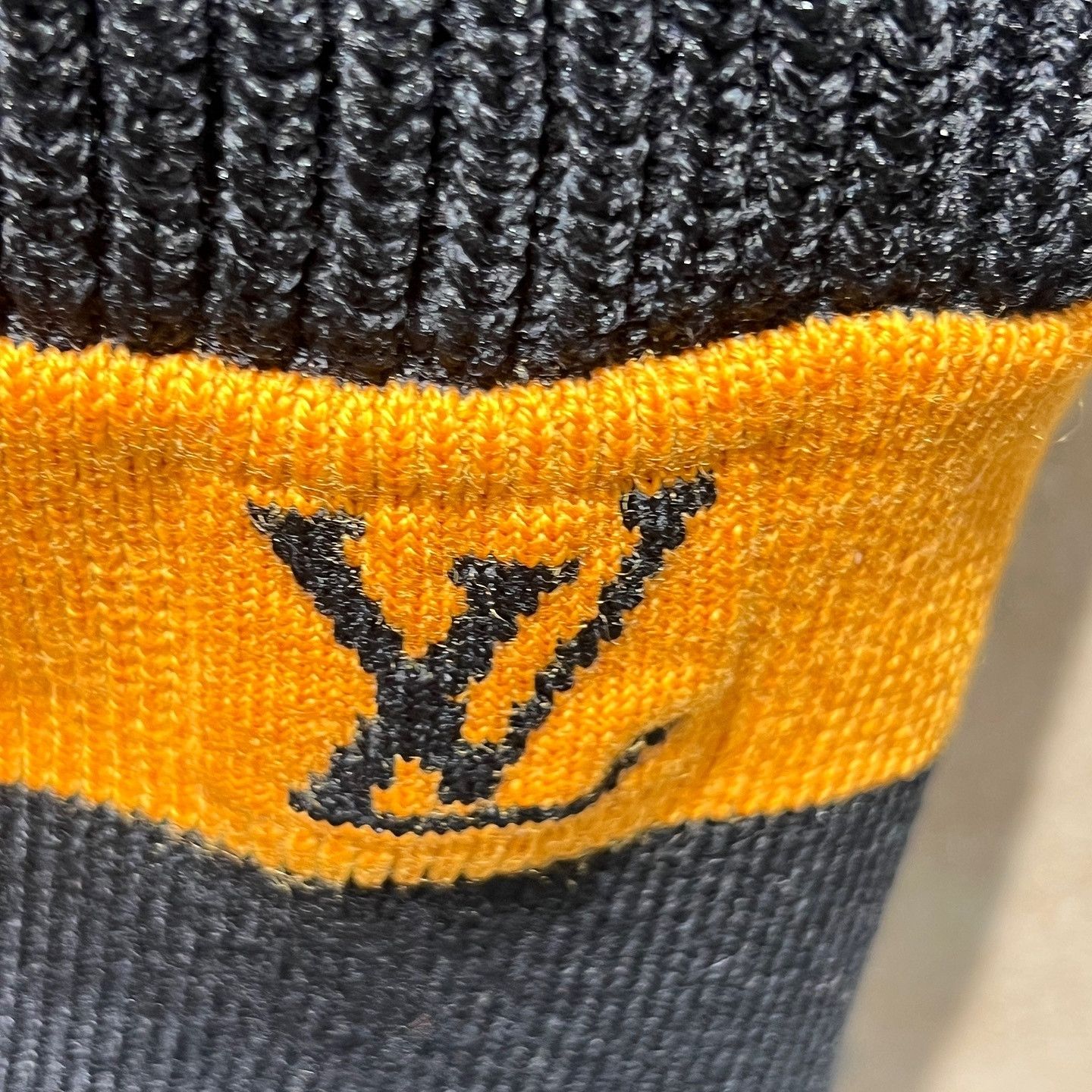 Louis Vuitton Louis Vuitton Colorblock Knit Jacket Size XS Size XS / US 0-2 / IT 36-38 - 5 Thumbnail