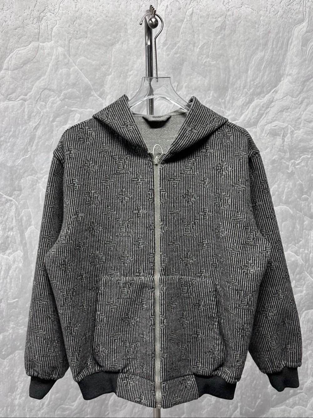 Louis Vuitton Louis Vuitton Reversible Monogram Jacket Size 46 Size US S / EU 44-46 / 1 - 7 Thumbnail