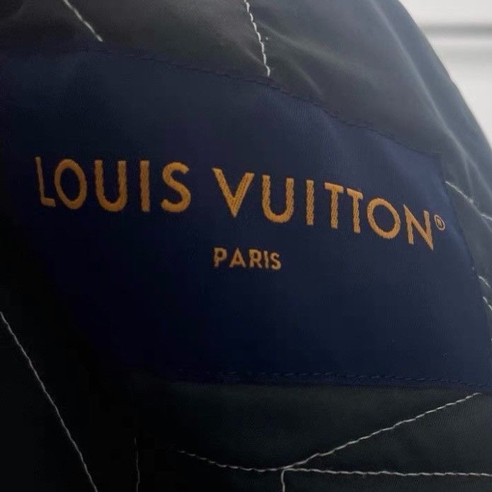Louis Vuitton Louis Vuitton Houndstooth Windproof Zip Jacket Size US S / EU 44-46 / 1 - 5 Thumbnail
