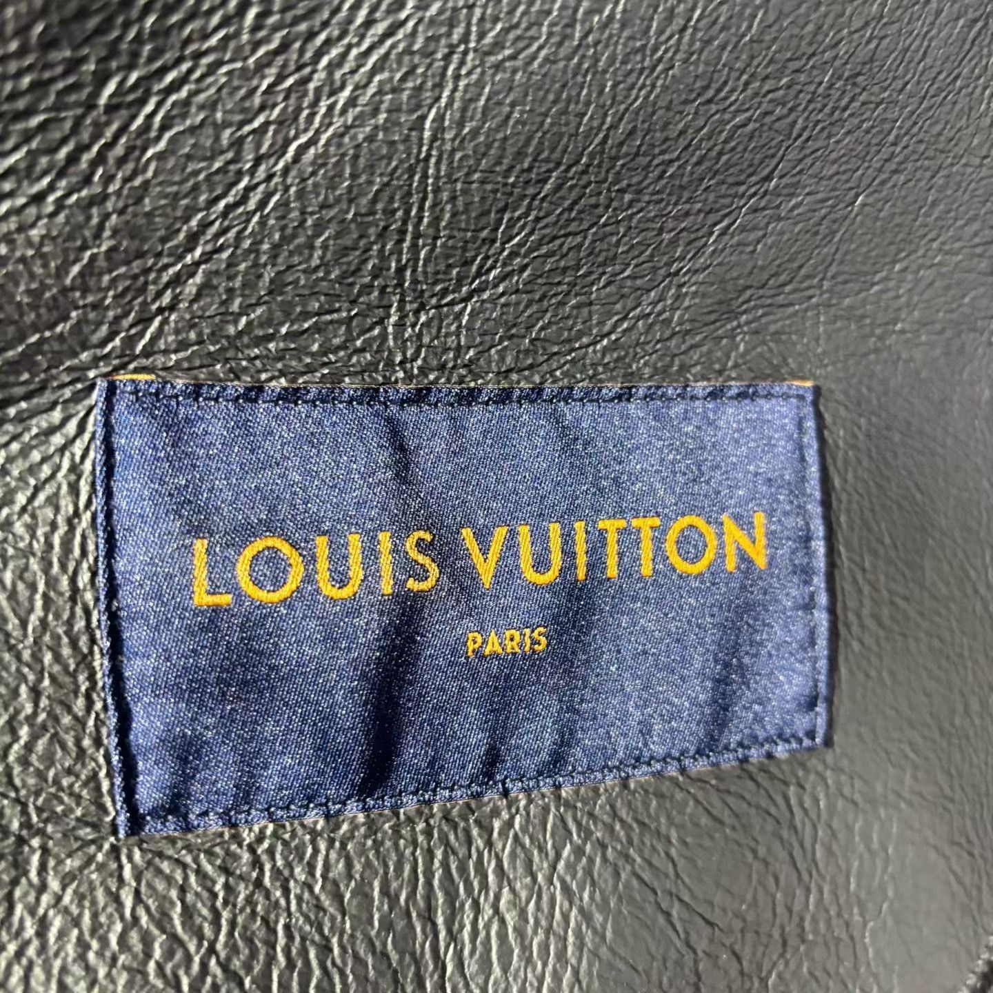 Louis Vuitton Louis Vuitton Black Wool Suit Coat Size US M / EU 48-50 / 2 - 3 Thumbnail