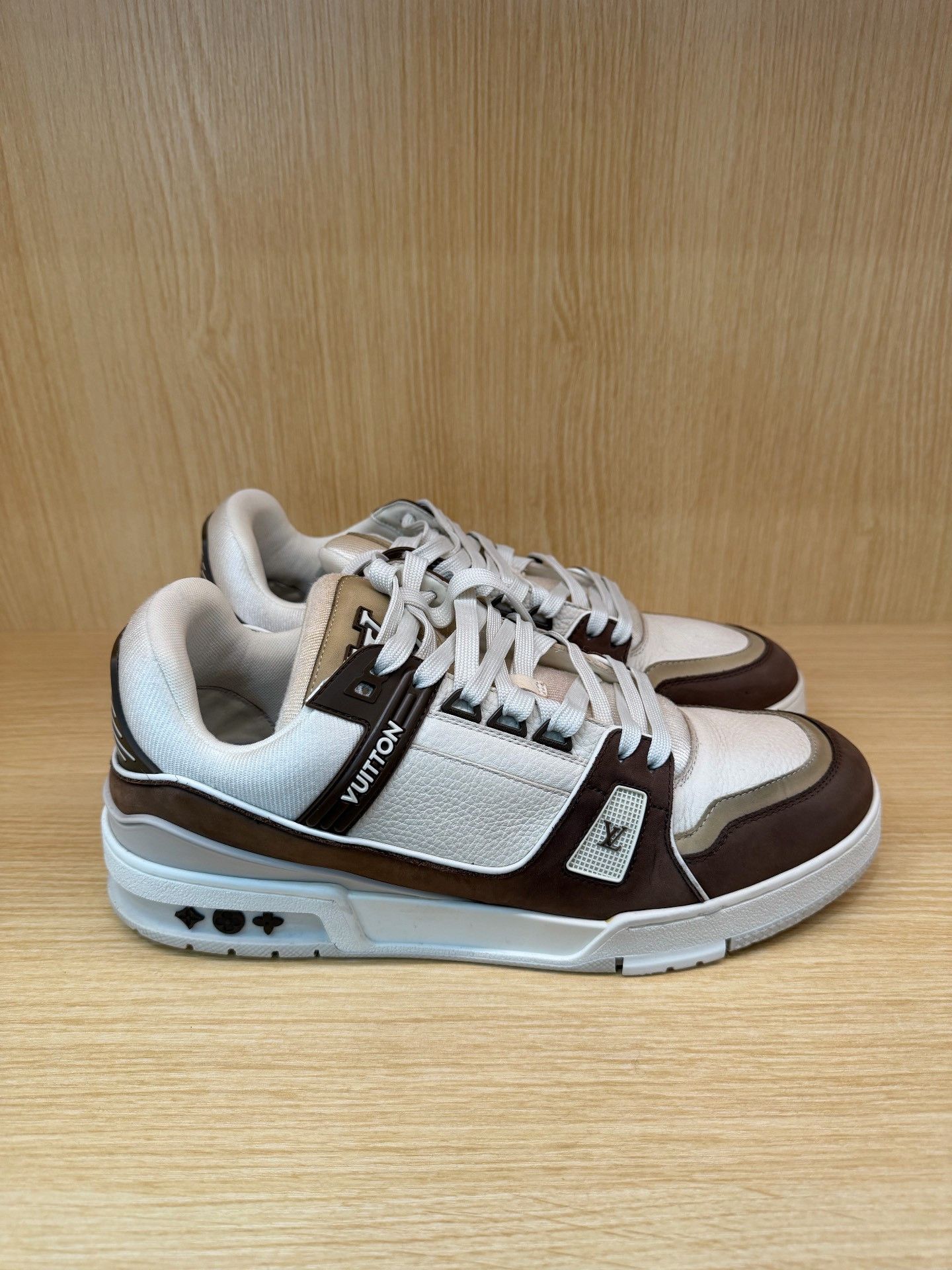 Louis Vuitton Louis Vuitton LV Trainer Mocha Size 43 Size US 10 / EU 43 - 3 Thumbnail
