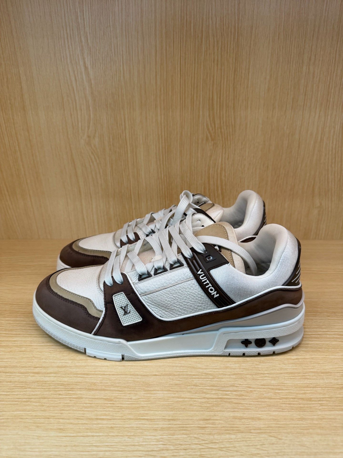 Louis Vuitton Louis Vuitton LV Trainer Mocha Size 43 Size US 10 / EU 43 - 4 Thumbnail