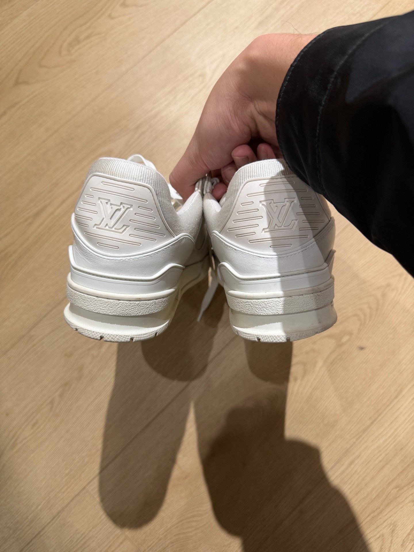 Louis Vuitton Louis Vuitton LV Trainer Logo Sneakers Size US 9 / EU 42 - 5 Thumbnail