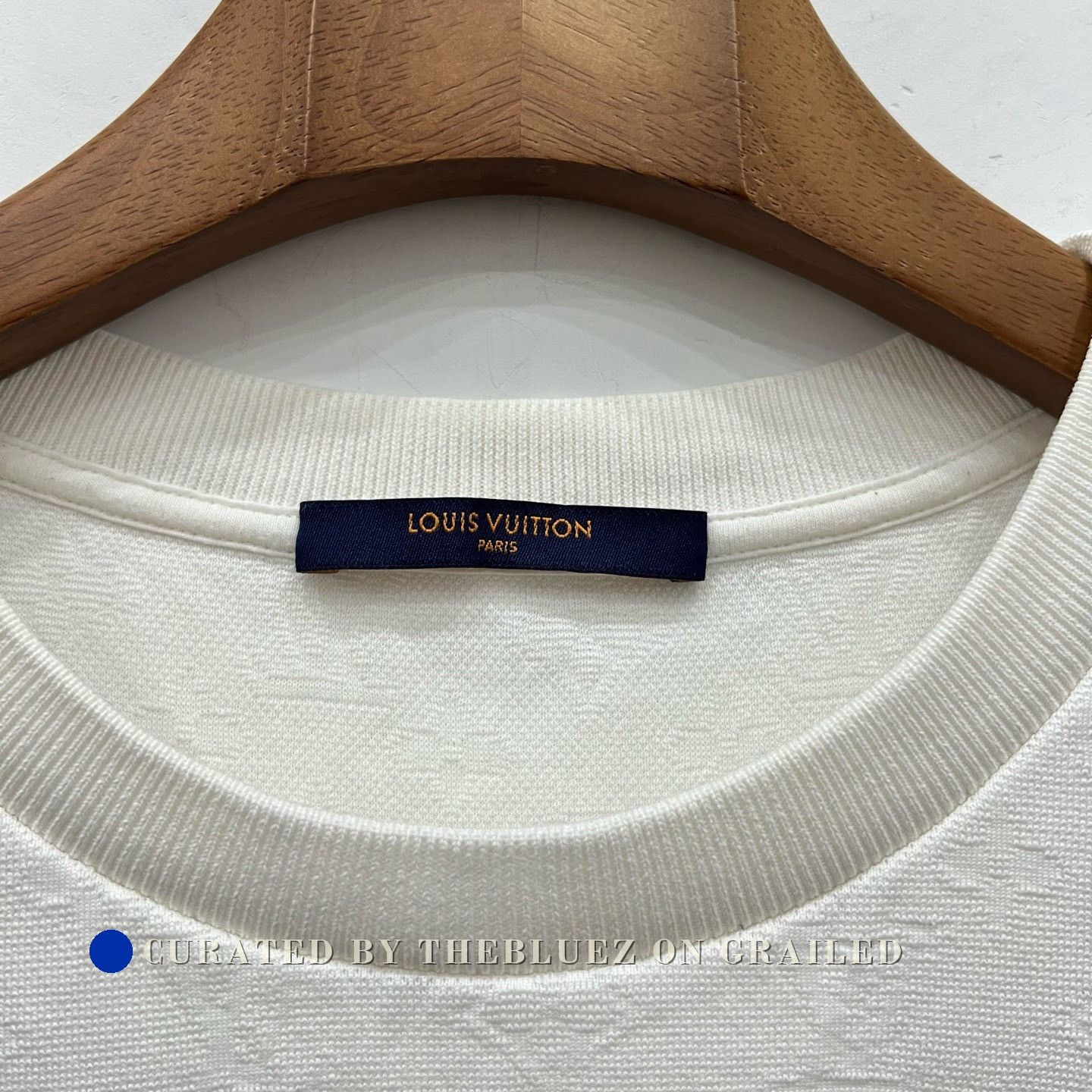 Louis Vuitton Louis Vuitton White Subtle Pattern Short Sleeve Size US XL / EU 56 / 4 - 4 Thumbnail