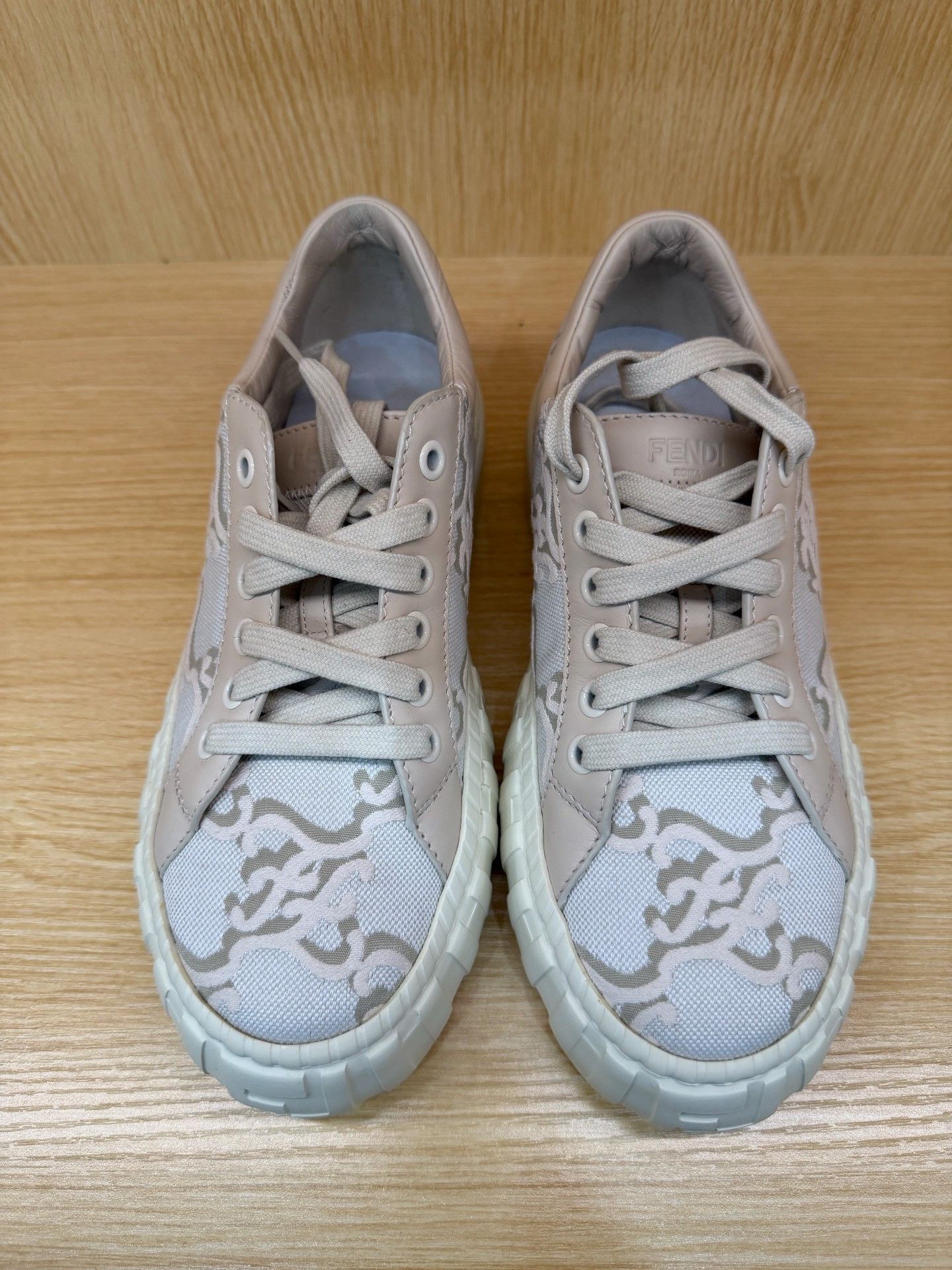 Fendi Fendi Beige Monogram Sneakers Size US 5 / IT 35 - 5 Thumbnail