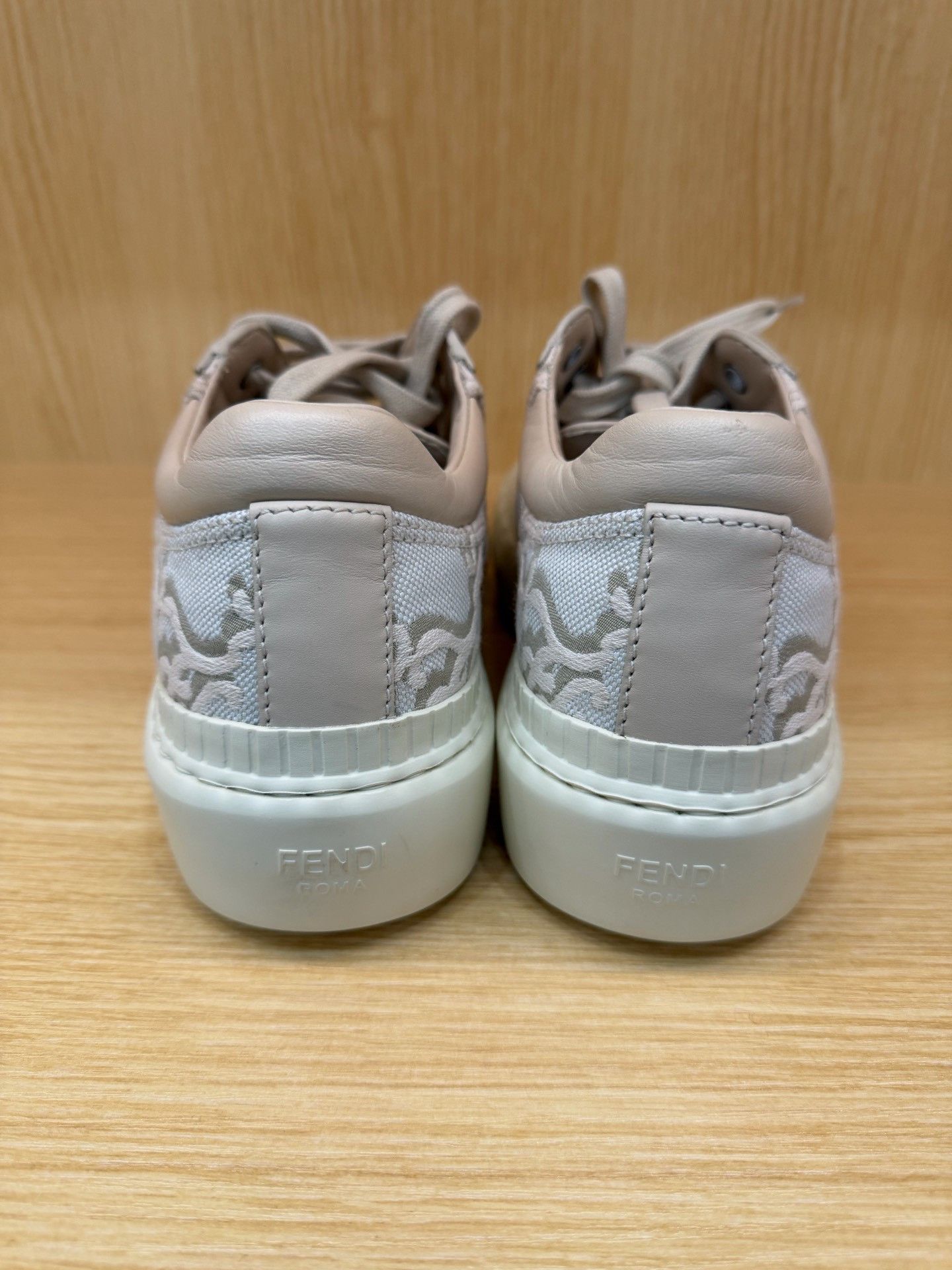 Fendi Fendi Beige Monogram Sneakers Size US 5 / IT 35 - 3 Thumbnail
