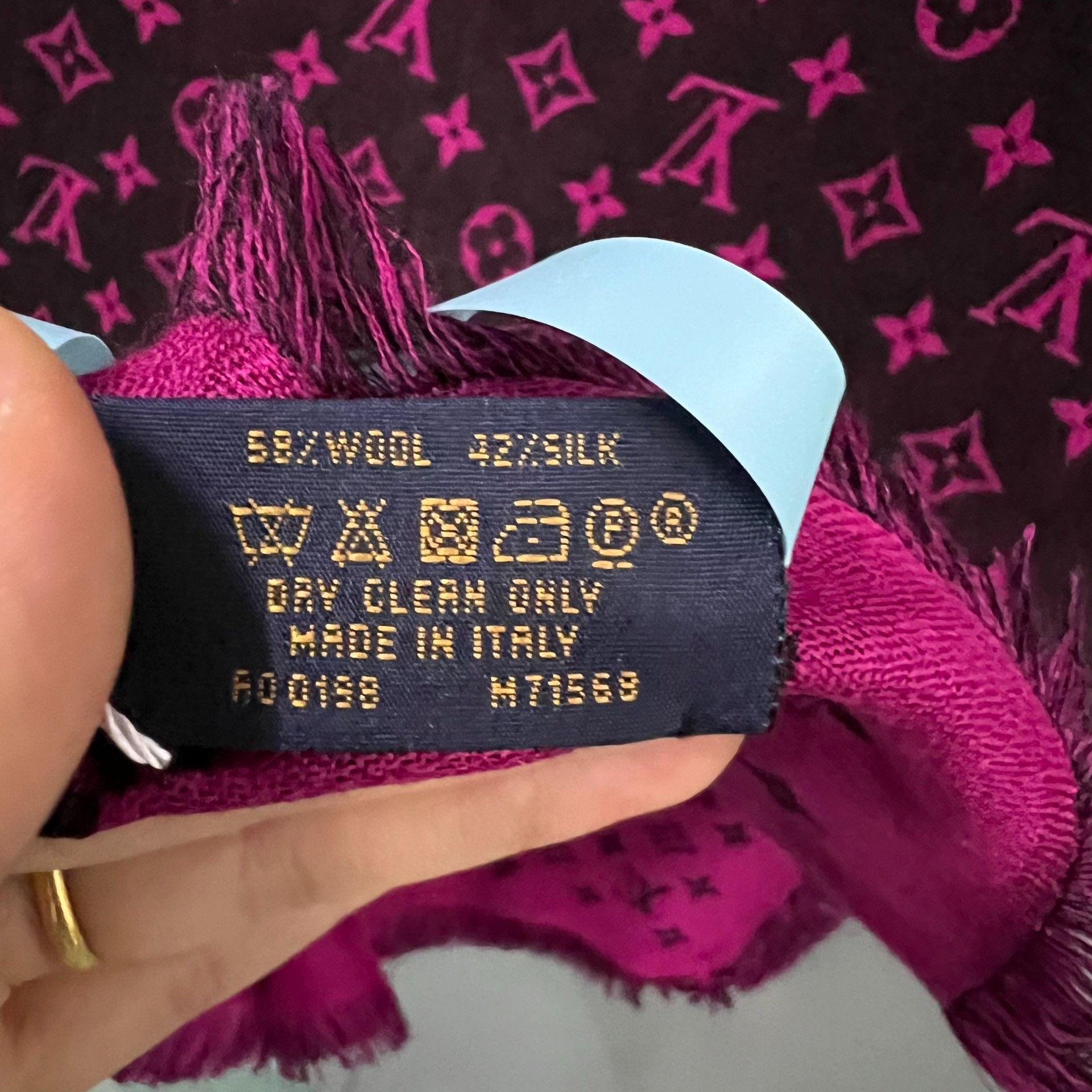 Louis Vuitton Louis Vuitton Monogram Scarf Size ONE SIZE - 5 Thumbnail
