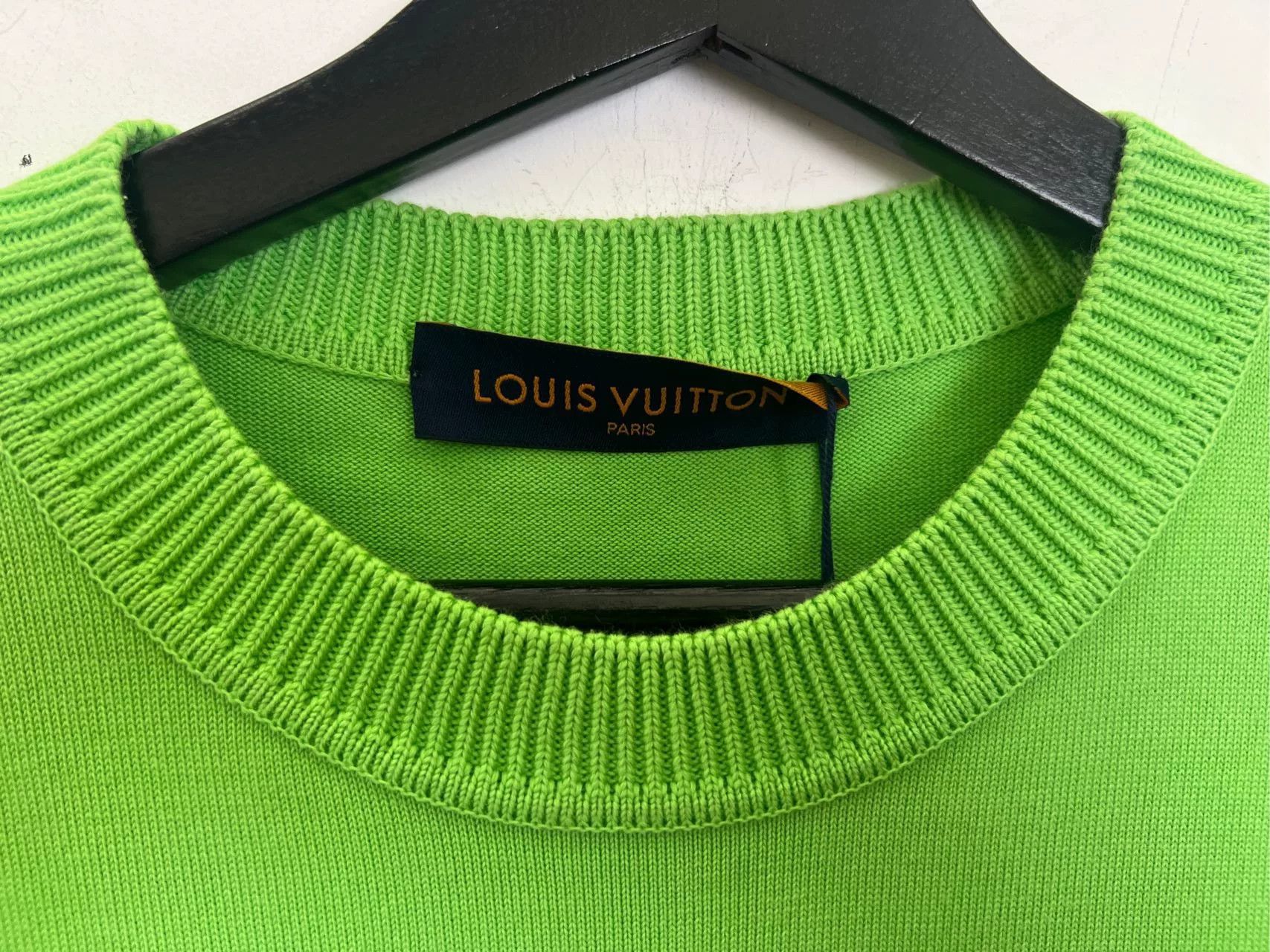 Louis Vuitton Louis Vuitton Green Pin Short-Sleeve S Size US S / EU 44-46 / 1 - 4 Thumbnail