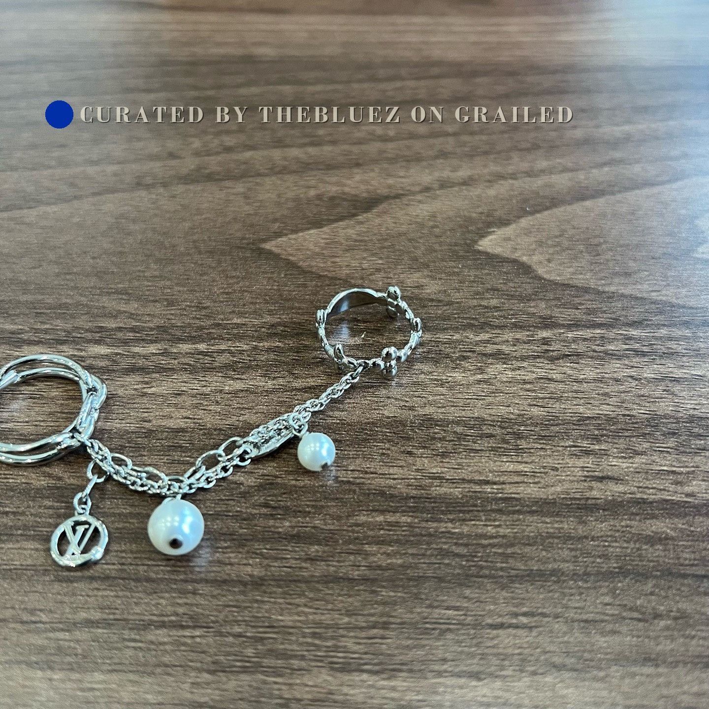 Louis Vuitton Louis Vuitton Pearl Chain Ring Size ONE SIZE - 3 Thumbnail