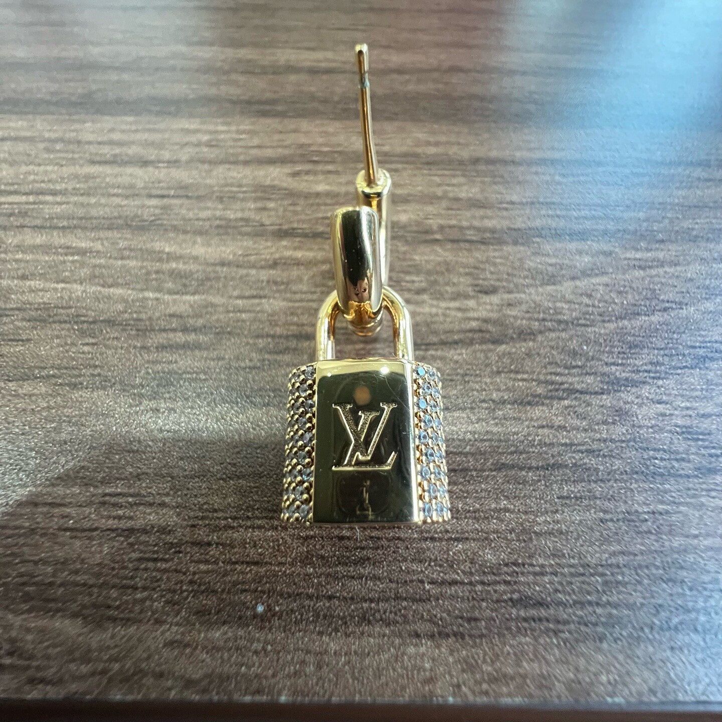 Louis Vuitton Louis Vuitton Gold Diamond Key Lock Earrings Size ONE SIZE - 6 Thumbnail