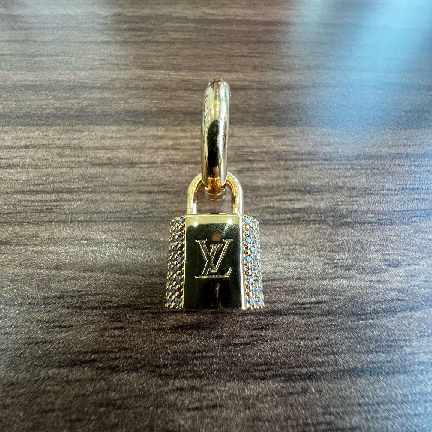 Louis Vuitton Louis Vuitton Gold Diamond Key Lock Earrings Size ONE SIZE - 5 Thumbnail