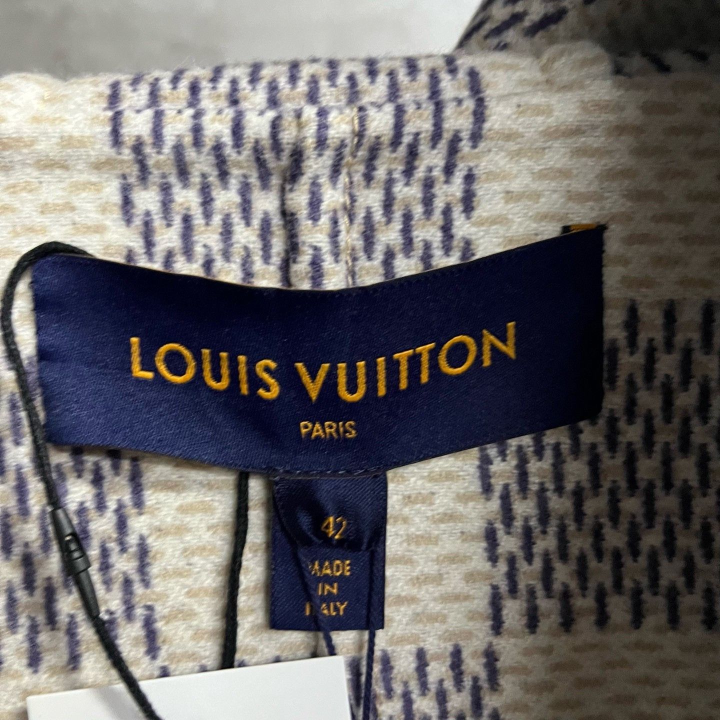 Louis Vuitton Louis Vuitton Beige Hooded Waist-Tie Coat Size M / US 6-8 / IT 42-44 - 3 Thumbnail