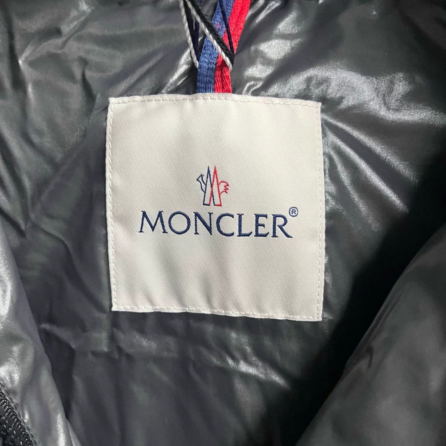 Moncler Moncler Dark Gray Short Hooded Down Jacket Size XS / US 0-2 / IT 36-38 - 3 Thumbnail