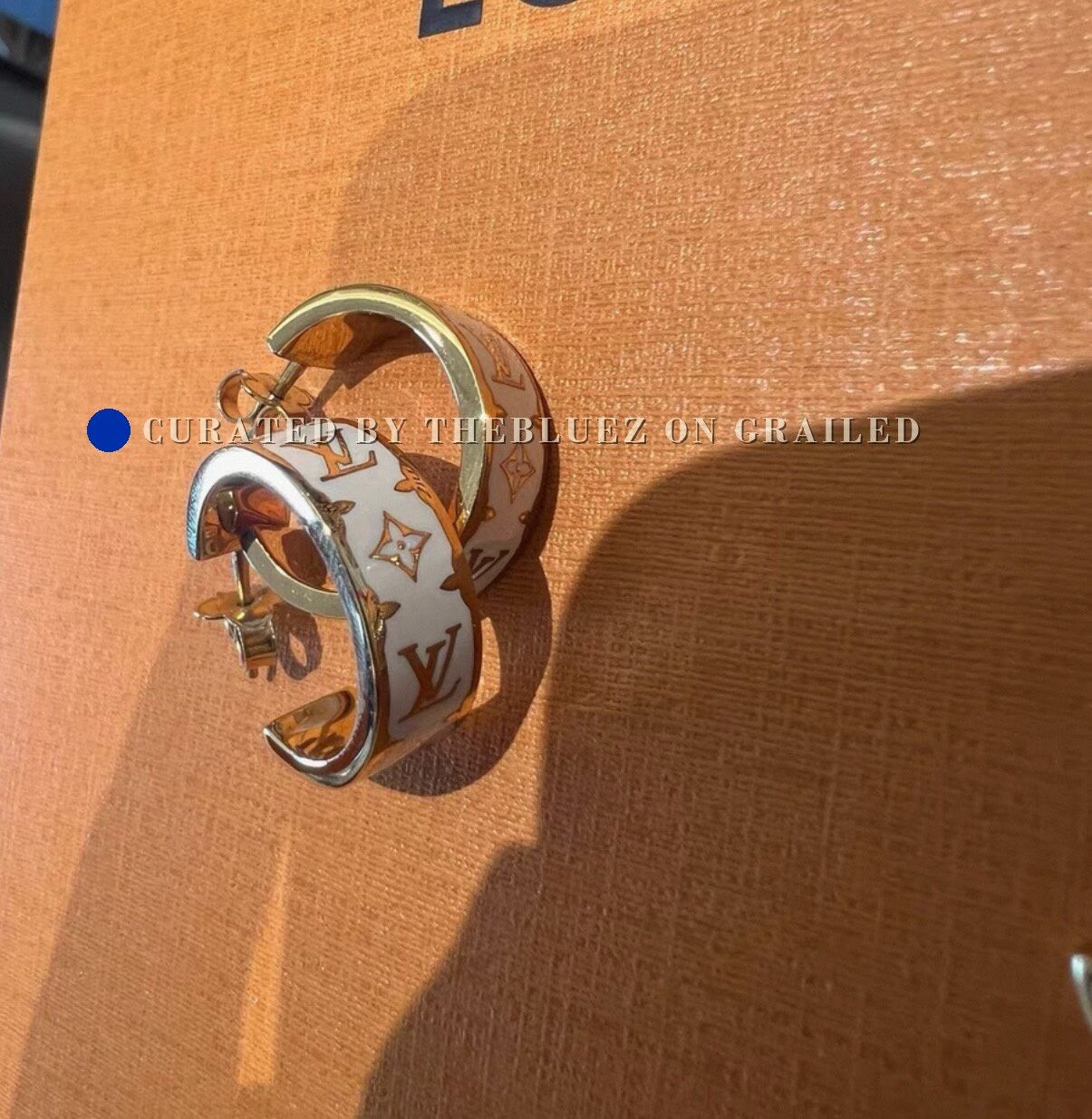 Louis Vuitton Louis Vuitton Inclusion White Enamel Earrings Size ONE SIZE - 2 Thumbnail