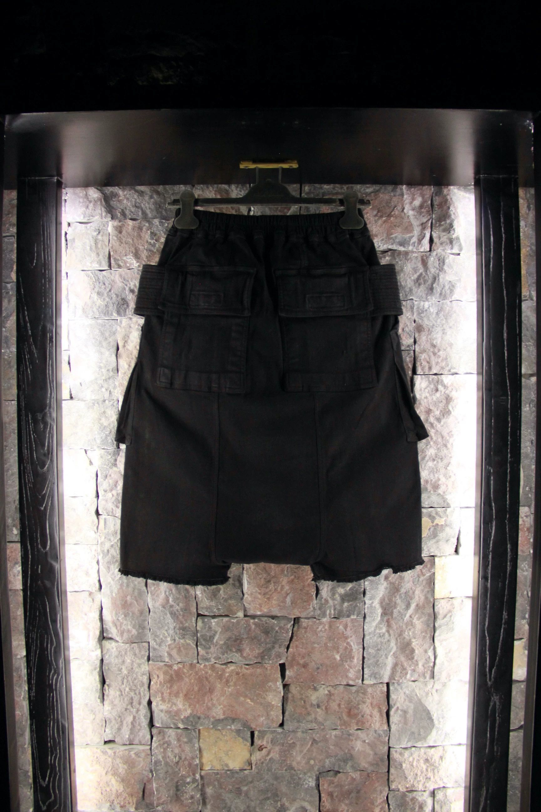 Rick Owens Rick Owens Black Shorts Men 32 Size US 32 / EU 48 - 2 Thumbnail