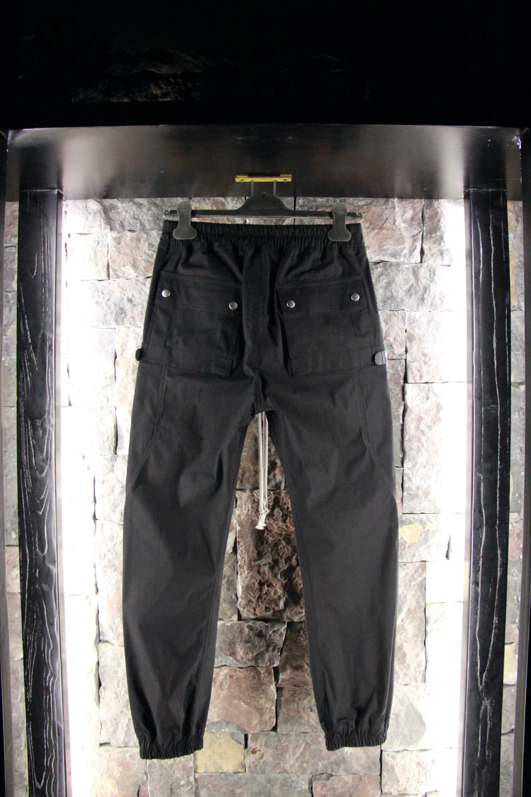 Rick Owens Rick Owens Black Casual Pants Men 30 Size US 30 / EU 46 - 2 Thumbnail