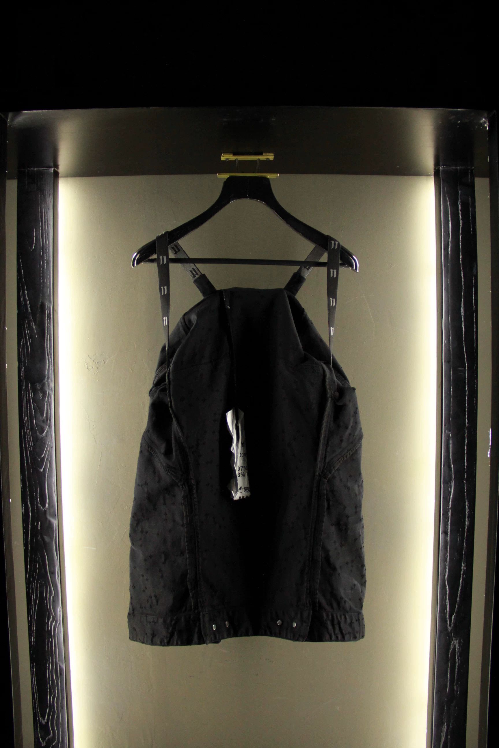 Boris Bidjan Saberi Boris Bidjan Saberi White Light Jackets Men xs Size US XS / EU 42 / 0 - 4 Thumbnail